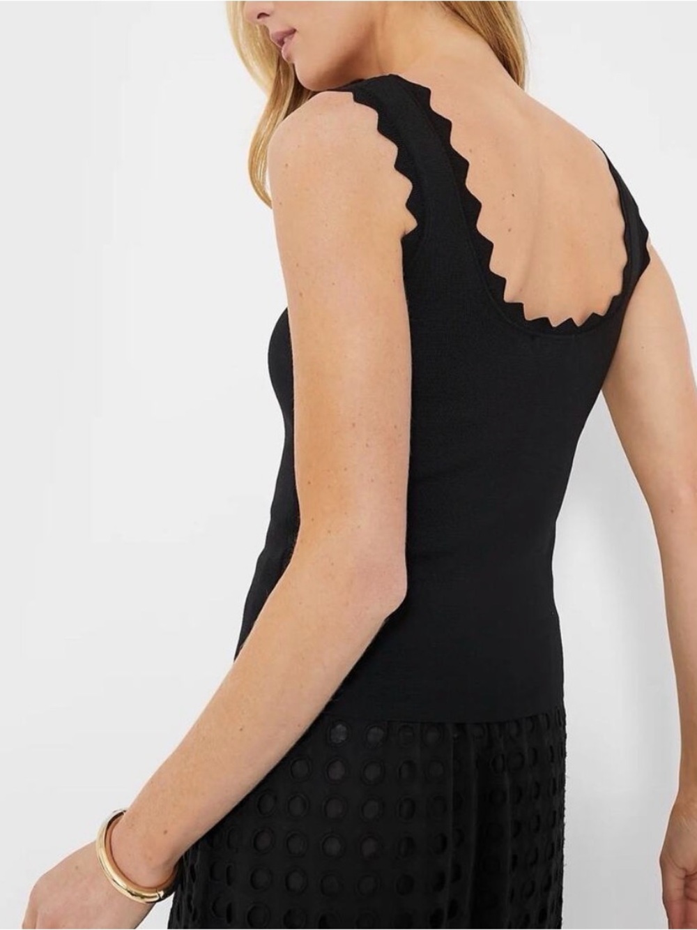 Tuckernuck  Ric Rac Compression Tank Scallop Large